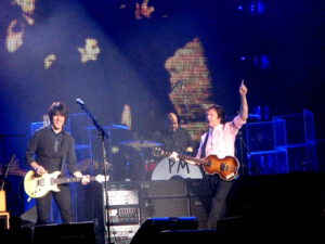 Paul McCartney in Gelredome Arnhem (09-12-2009)